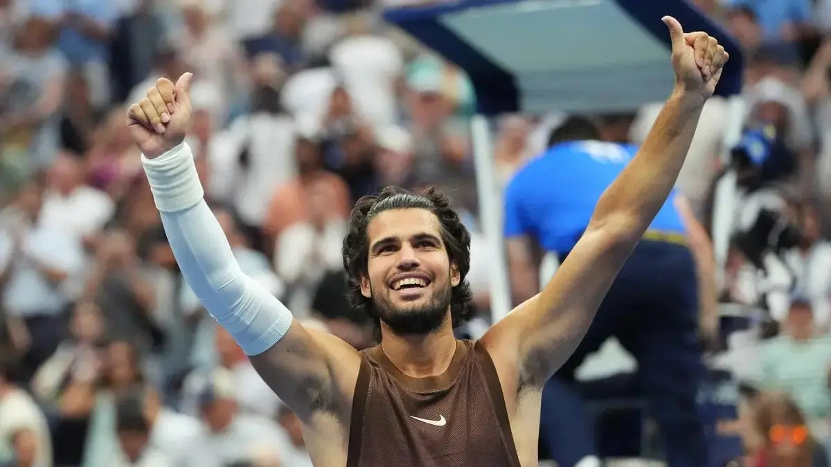 Carlos Alcaraz celebrates his first-round victory at the 2026 US Open
