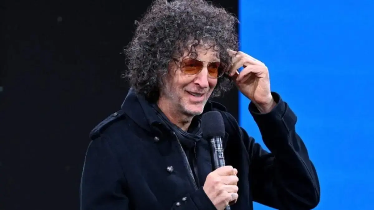 Howard Stern wearing sunglasses at a SiriusXM event