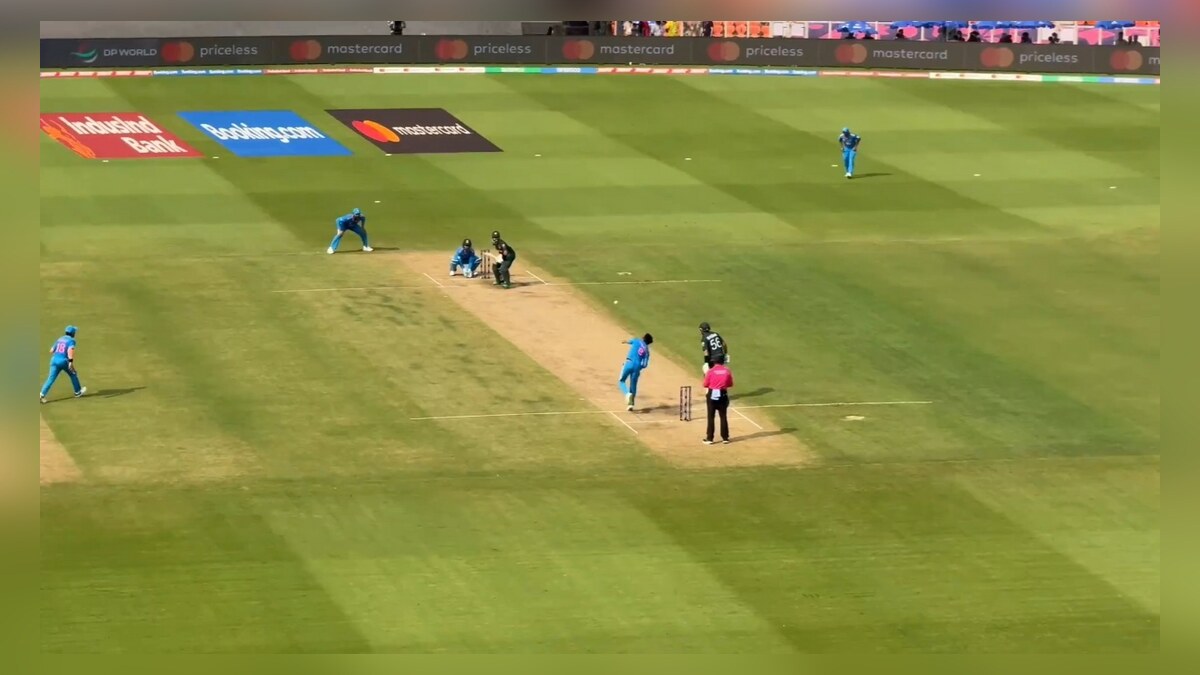 India and Pakistan playing an international cricket match before a large crowd