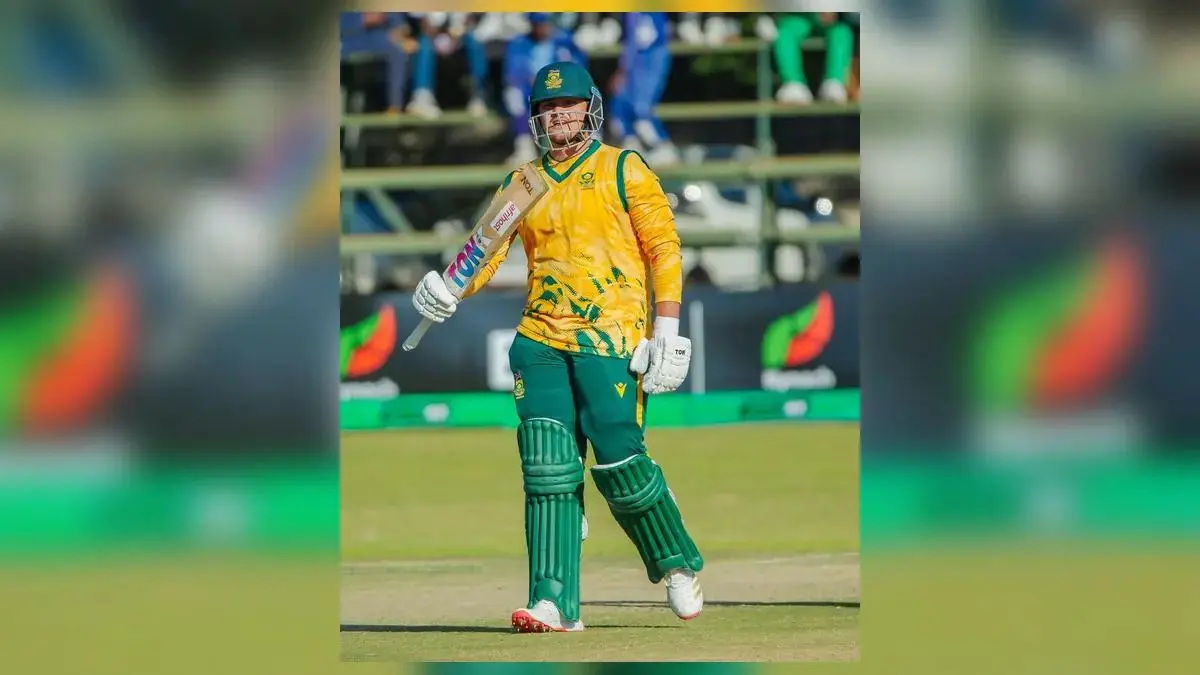 South Africa batter Lhuan-dre Pretorius preparing to play a shot