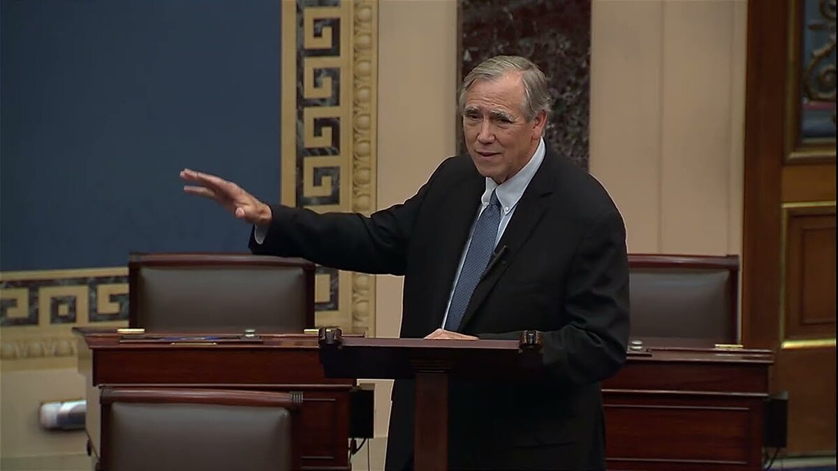 US Senator Jeff Merkley speaks on the Senate floor about pocket rescissions