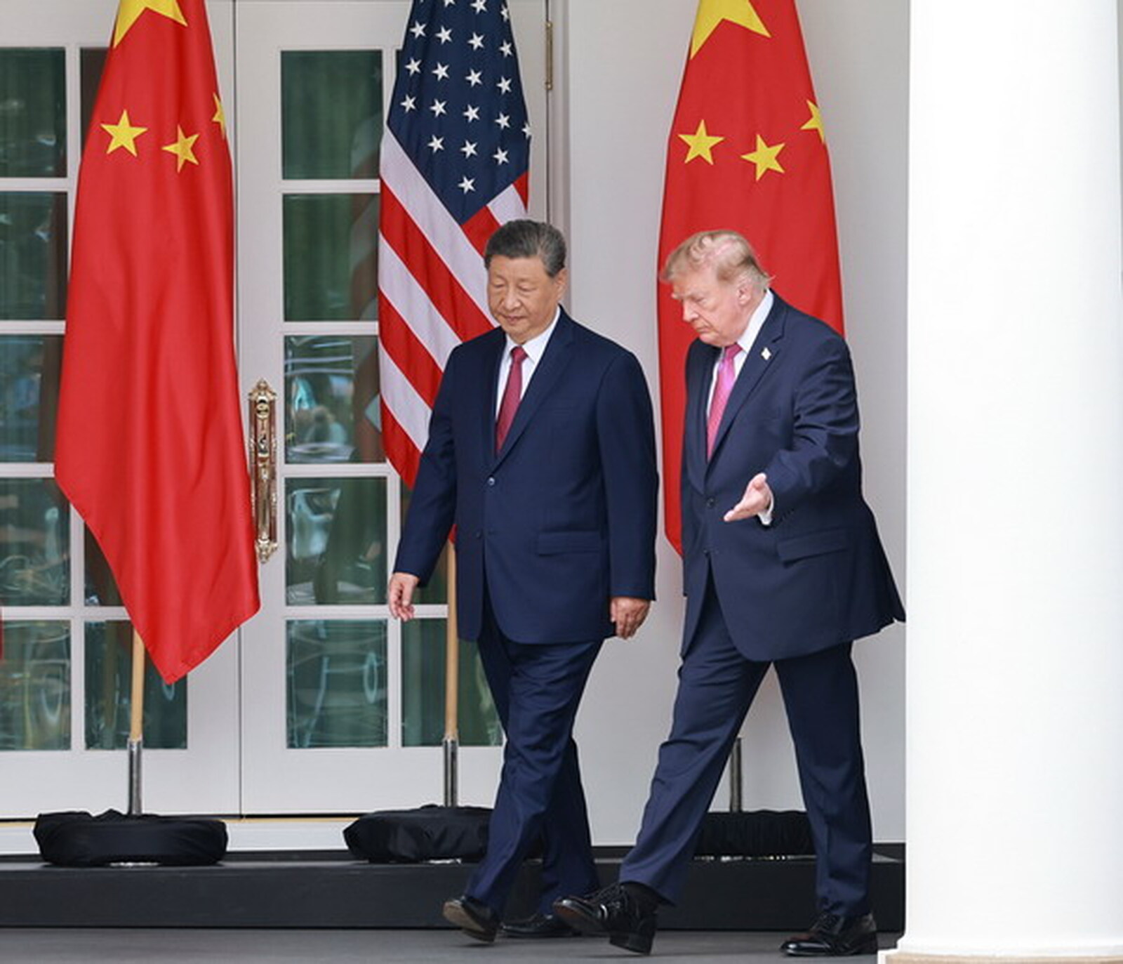 Presidents Donald Trump and Xi Jinping with their spouses at the White House arrival ceremony on September 24, 2026
